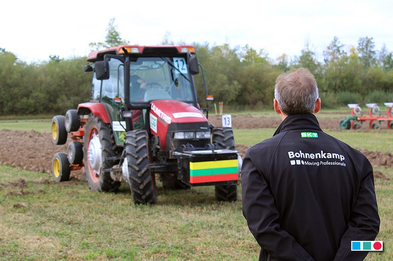 Lietuvos artojų varžybų nugalėtojas – traktoriuje su BKT padangomis iš Bohnenkamp
